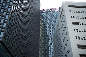 dominant geometric buildings